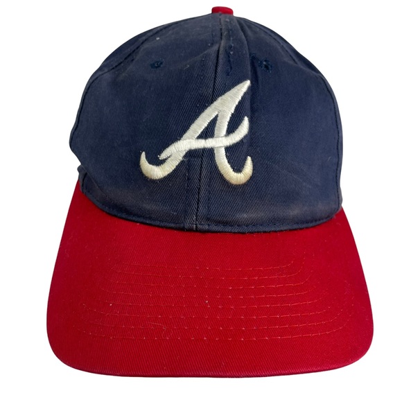 Vintage 1990s Atlanta Braves Logo Baseball Cap Embroidered